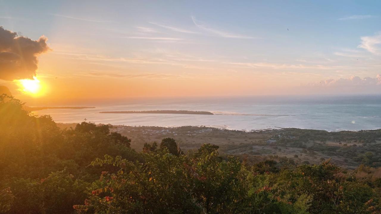Viksh Seaview Apartment La Gaulette Bagian luar foto